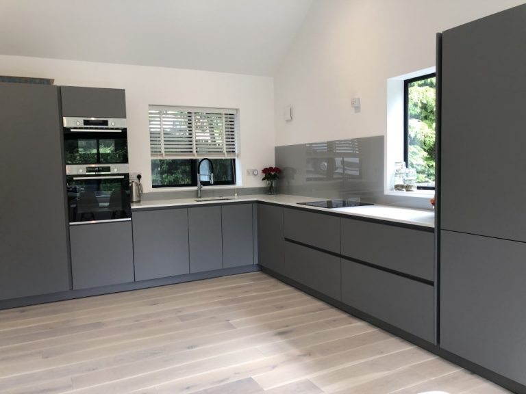 Schuller Matt Lacquer Agate Grey
