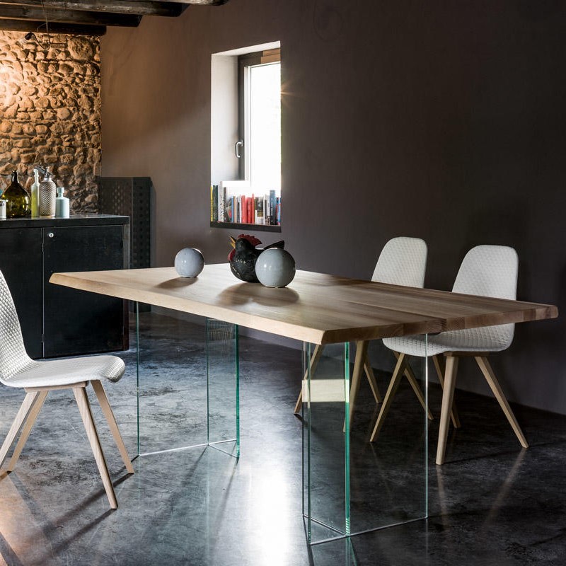 Basilio Table