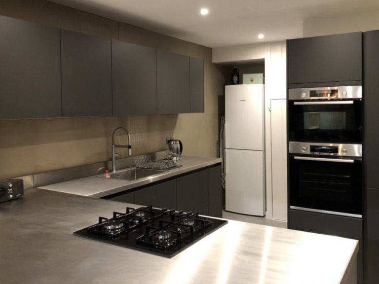 Schuller Matt Lacquer Black