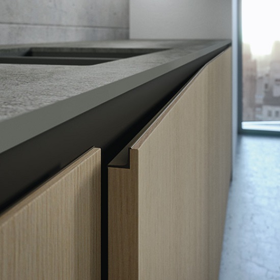 'Step' Handle Profile